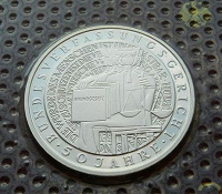 Отдается в дар 10 марок ФРГ 2001