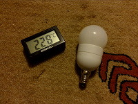 Отдается в дар Комнатный термометр и лампочка