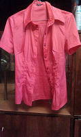Отдается в дар Рубашки женские р42-44