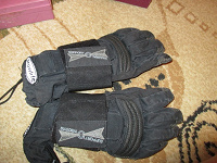 Отдается в дар лыжные перчатки