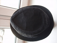 Отдается в дар шляпа черная
