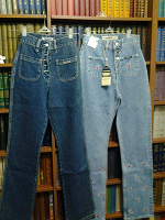Отдается в дар Подростковые плотные джинсы