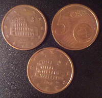 Отдается в дар Монеты 5 EURO CENT.