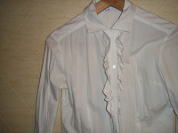 Отдается в дар белая блузка 48