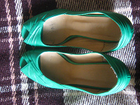 Отдается в дар туфли зеленые