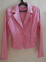 Отдается в дар Красивый розовый пиджак