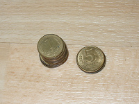 Отдается в дар Монеты 5 и 1 руб. (1992года)