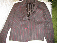Отдается в дар женский пиджак, 50 размер, практически новый