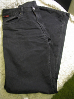 Отдается в дар мужские джинсы Lee Cooper, большой размер