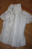 Отдается в дар Белоснежные блузы для офиса, размер 42-44
