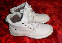 Отдается в дар Новые ботинки фабрики «Альпинист», размер 38 ( не больше! )