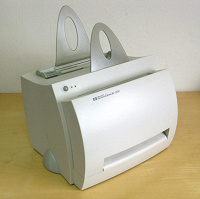 Отдается в дар Лазерный принтер HP 1100