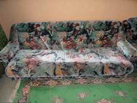 Отдается в дар Раскладывающийся диван + кресло.