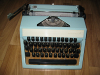 Отдается в дар Пишущая машинка
