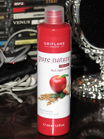Отдается в дар Питательное очищающее средство Oriflame 2-в-1«Красное яблоко и овес»