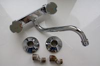 Отдается в дар Смеситель (кран) Grohe кухонный б/у.