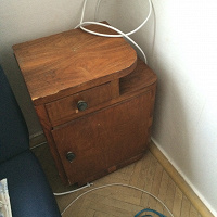 Отдается в дар Прикроватные (?) тумбочки
