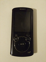 Отдается в дар Старый плеер Sony Walkman