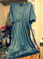 Отдается в дар Платье новое серебристо-зеленое H&M 44-46 р-р