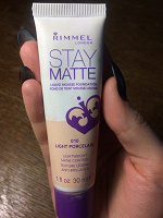 Отдается в дар Тональный крем Rimmel + 2 кисточки для макияжа глаз