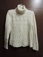 Отдается в дар Тёплый женский свитер