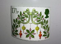 Отдается в дар Английские марки.Рождественский декор