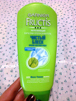 Отдается в дар GARNIER Бальзам-ополаскиватель Чистый блеск 200 мл.