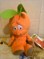 Отдается в дар Мягкая игрушка-морковь.