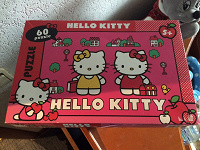 Отдается в дар Маленькая сумочка Hello Kitty и паззл детский на 60 штук