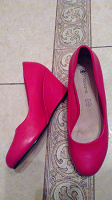 Отдается в дар Красные туфли 38 размер