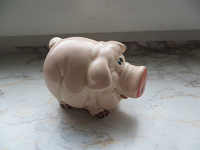Отдается в дар Фигурка свинки.