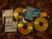 Отдается в дар На ХМ диски/ коробочки от дисков.