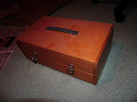 Отдается в дар Коробка-сундук-ящик из дерева (фанера)