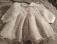 Отдается в дар Платье белое на 18 месяцев. Новое