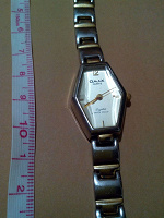 Отдается в дар Женские наручные часы Omax Япония