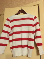 Отдается в дар свитер размер 40-42