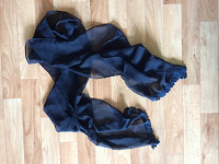 Отдается в дар Тёмно-синий тонкий шарфик