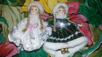 Отдается в дар Две фарфоровые куколки