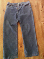 Отдается в дар мужские джинсы
