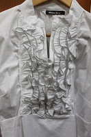 Отдается в дар белая новая блузка/рубашка