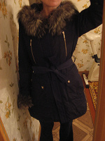 Отдается в дар Зимнее пальто с мехом (размер 42-44)