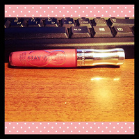 Отдается в дар Блеск для губ Stay glossy rimmel london