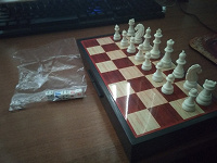Отдается в дар Шахматы+шашки (небольшие)