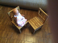 Отдается в дар 2 деревянных детских стула