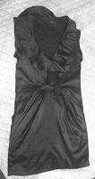 Отдается в дар Изящное платье, чёрное, 42-44
