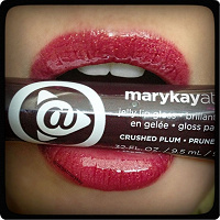 Отдается в дар Блеск для губ Mary Kay jelly lip gloss — crushed plum