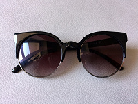 Отдается в дар Солнцезащитные очки H&M