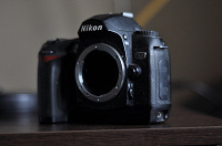 Отдается в дар Nikon d70 body(на запчасти)