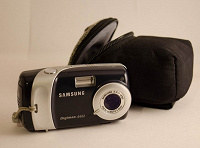 Отдается в дар Цифровой фотоаппарат Samsung Digimax A 402.