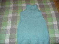 Отдается в дар Детский свитер без рукавов